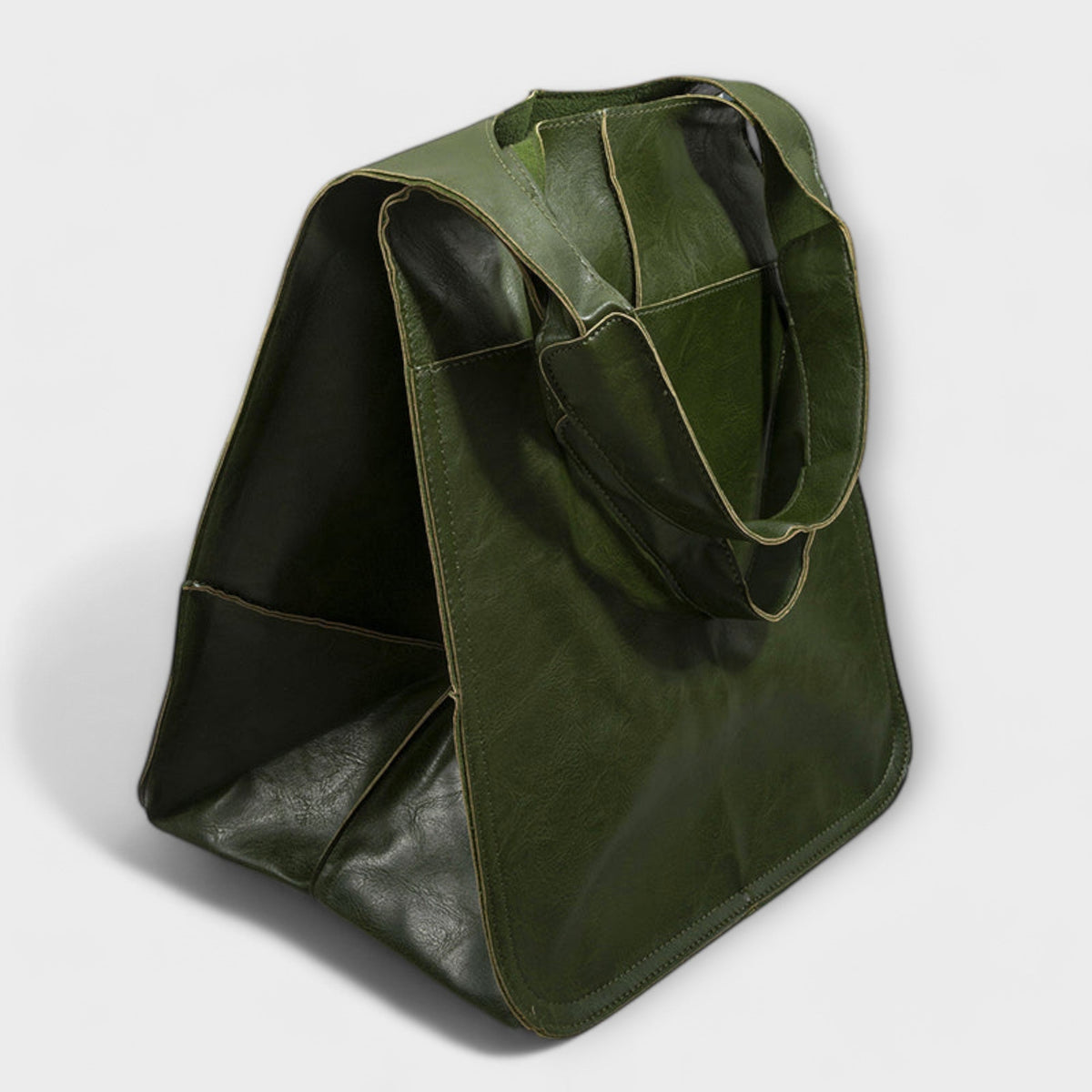Urania | Oversized Leather Weekender Bag for Women