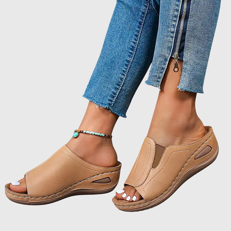 Aretha | Comfortable Flat Sandals