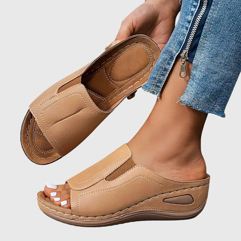 Aretha | Comfortable Flat Sandals