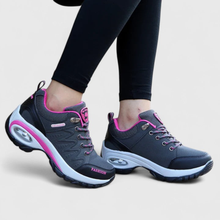 Leslie | Casual Comfortable Lace-Up Sneakers