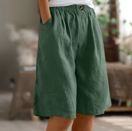 Daenerys | Loose Fit Shorts with Elastic Waist and Pockets for Women