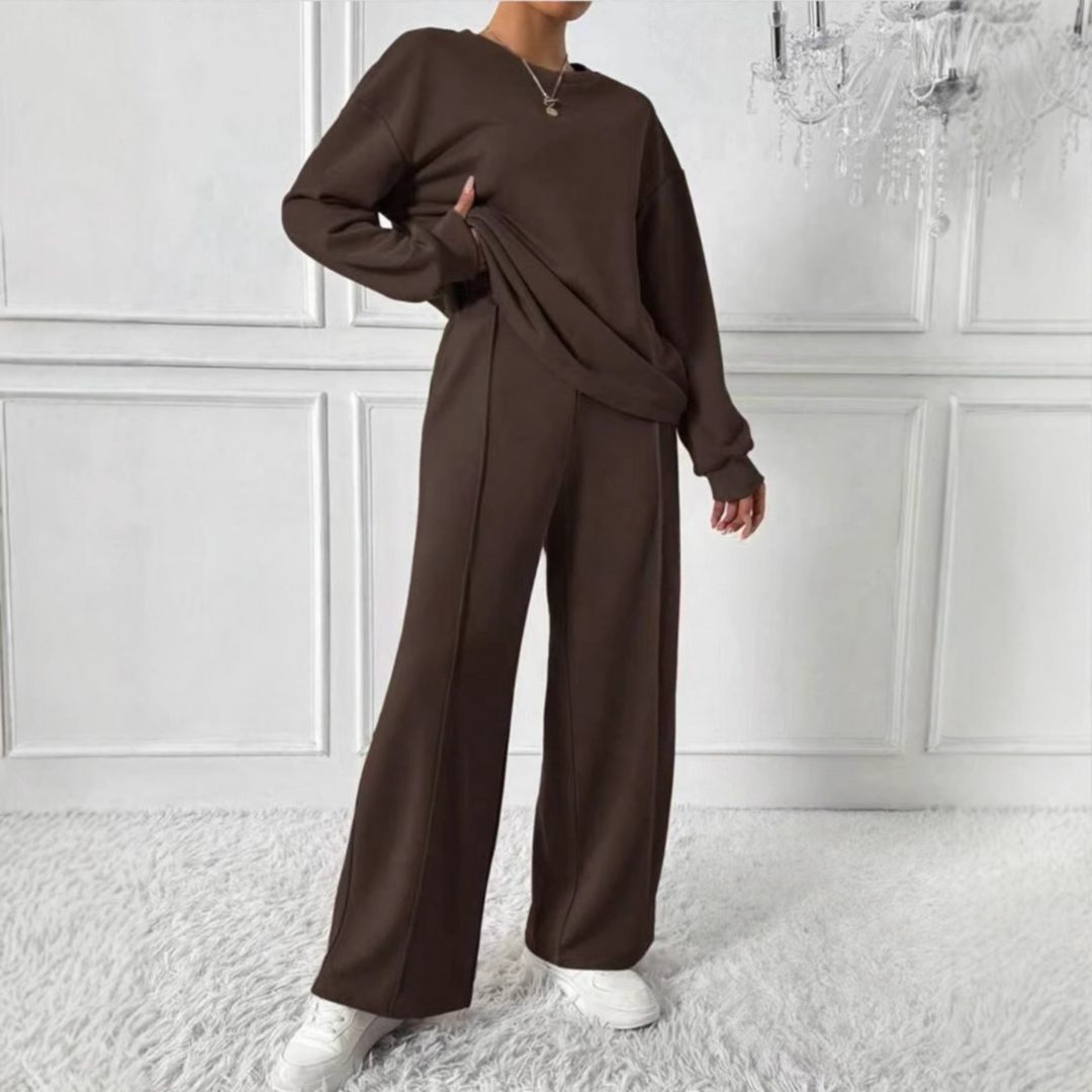 Hanne | Oversized Sweatshirt and High Waist Pants Set with Long Sleeves for Women