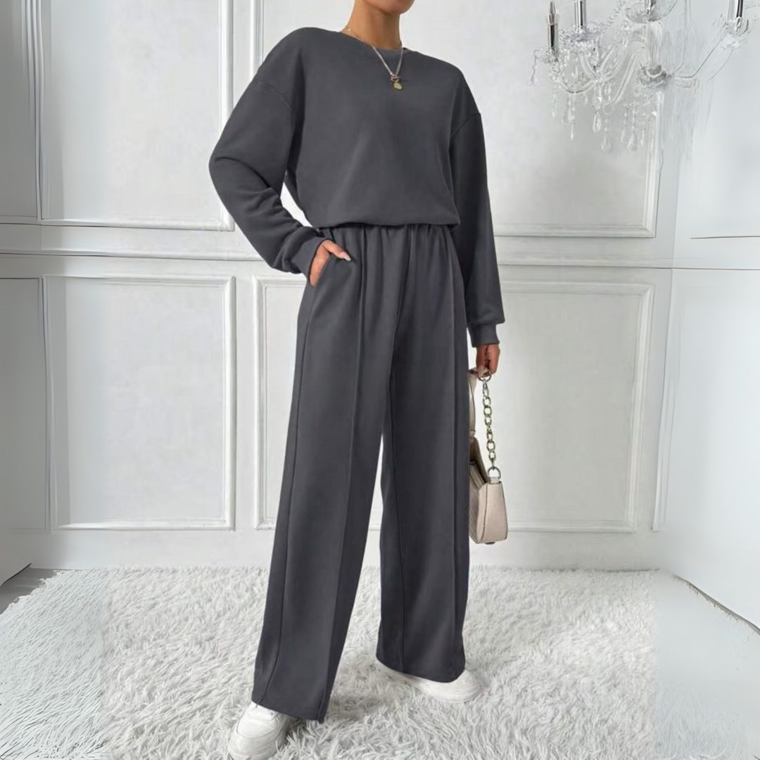 Hanne | Oversized Sweatshirt and High Waist Pants Set with Long Sleeves for Women