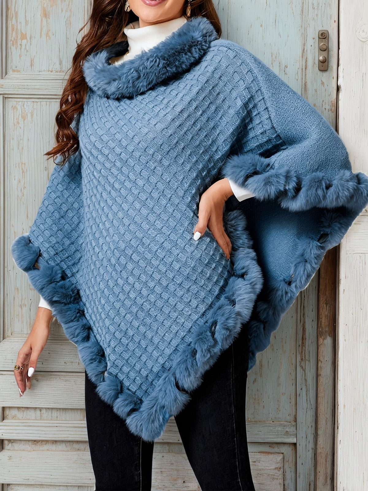 Ravenna | Poncho with Cowl Neck and Faux Fur Trim for Women