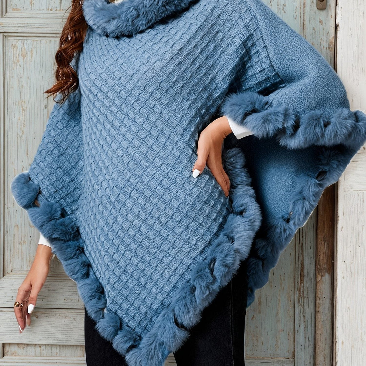 Ravenna | Poncho with Cowl Neck and Faux Fur Trim for Women
