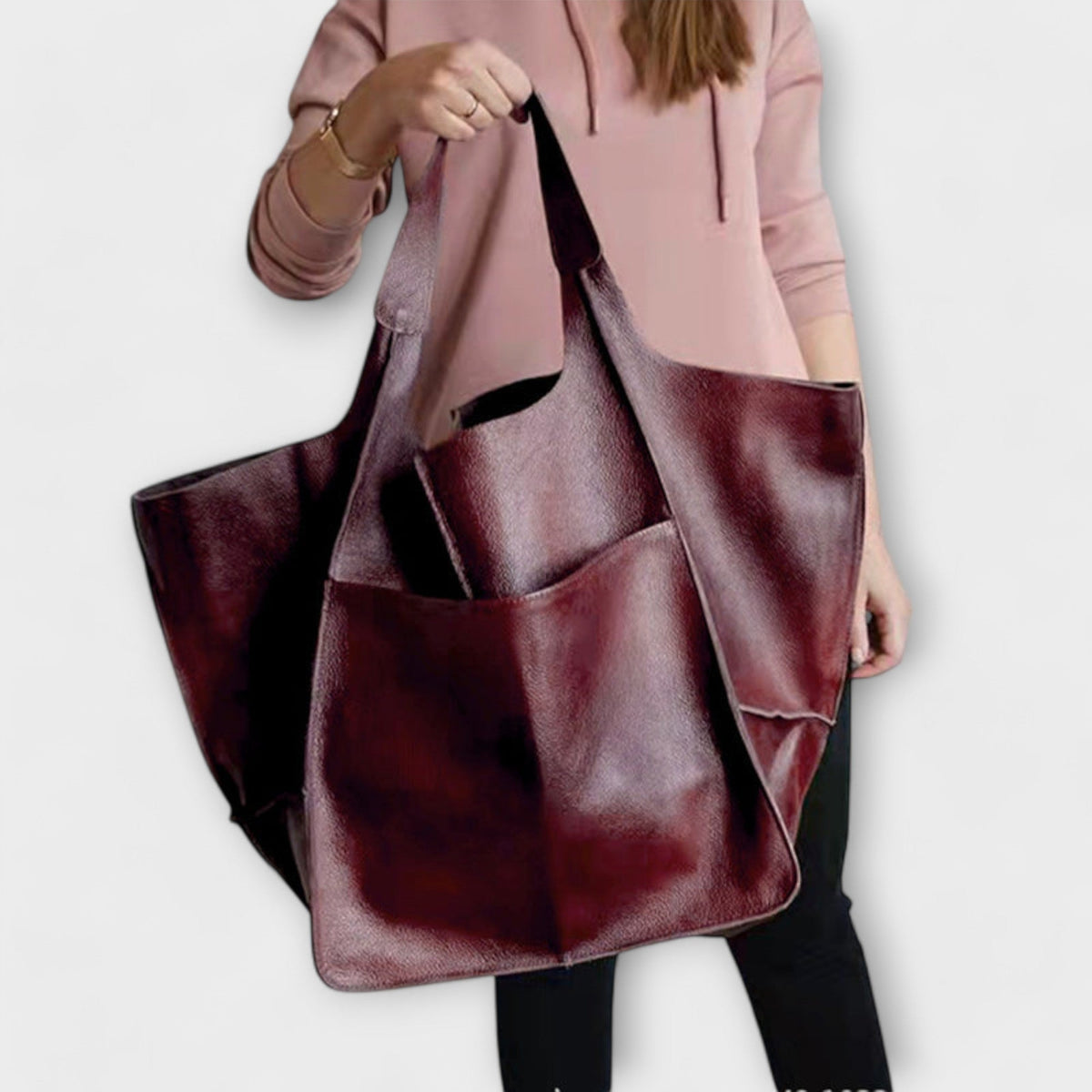 Urania | Oversized Leather Weekender Bag for Women