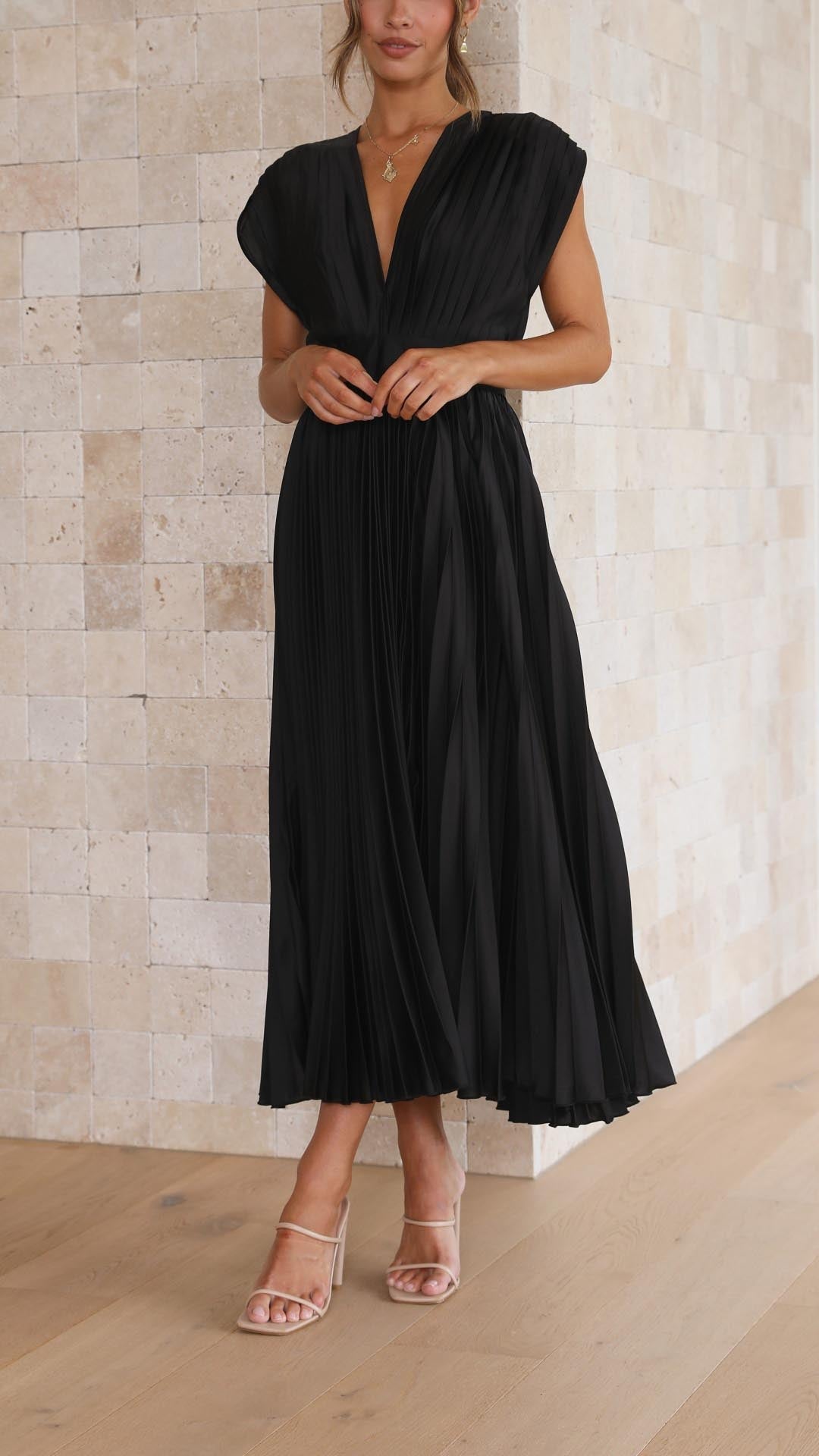 Kaitlyn | Pleated V-Neck Midi Wedding Guest Dress