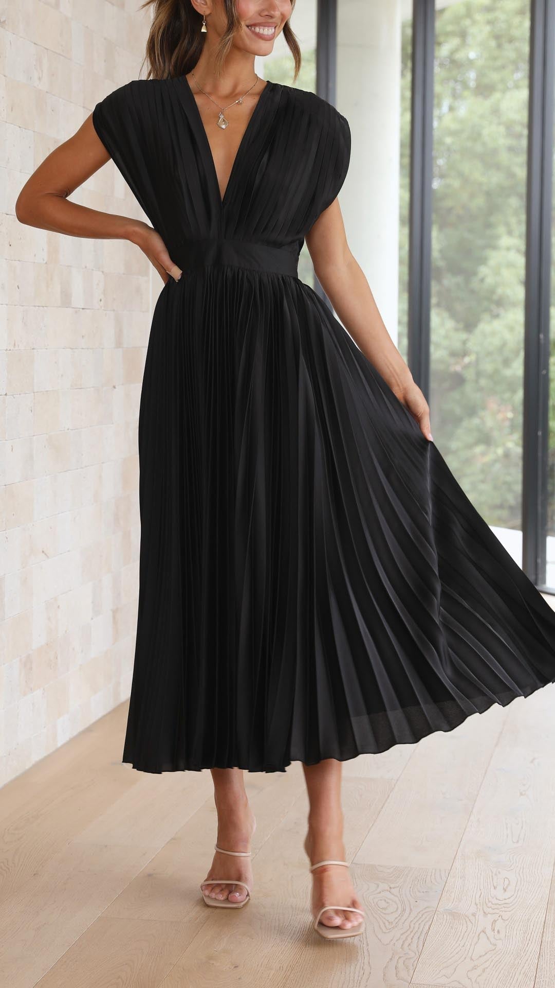 Kaitlyn | Pleated V-Neck Midi Wedding Guest Dress
