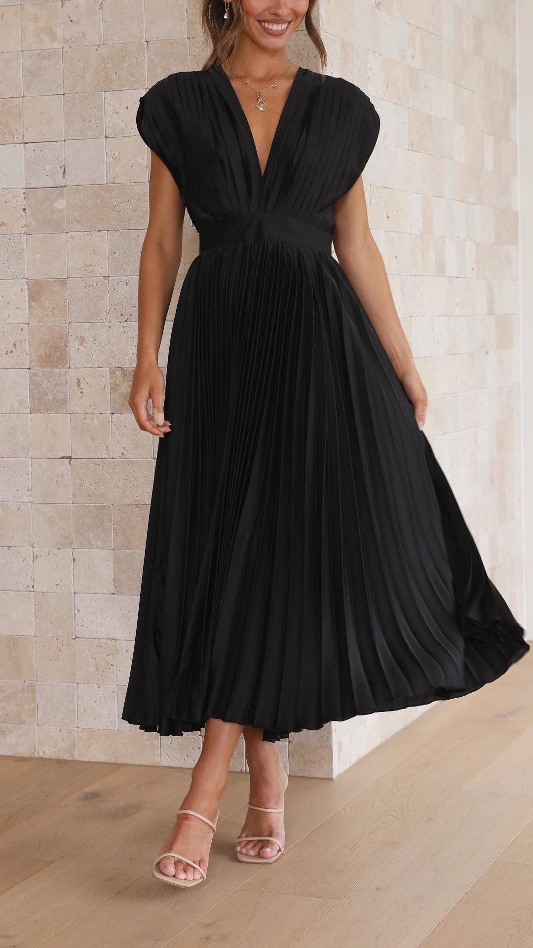 Kaitlyn | Pleated V-Neck Midi Wedding Guest Dress